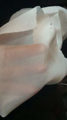 100%ポリエステル Cp66 メッシュ 織物 服用 融合 インターフェイス インターライン ライン